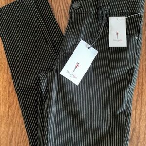BRAND NEW SKINNY GIRL JEANS. Grey pinstripes on blk. Mid rise size 26/2